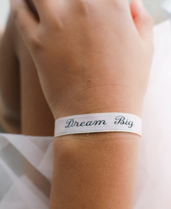 La Luz armbandje Dream big aan arm
